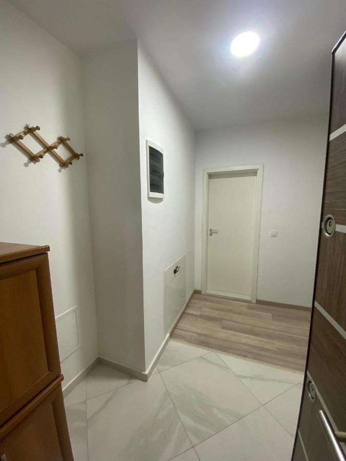 Private Apartments Prishtina Priștina Exterior foto